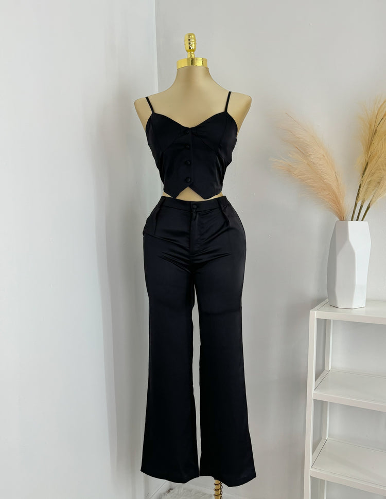 SIZE UP Zaida Satin Pants In Black